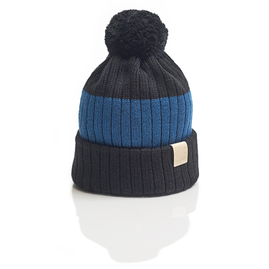 Children's Merino hat with tassel for 2-4 years old