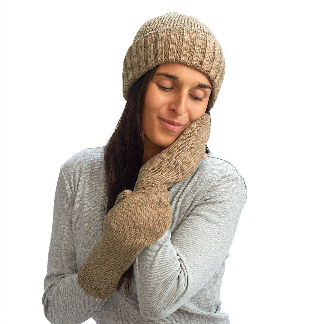 Suomenlampa's wool mittens